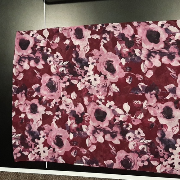 Lightweight Purple & Burgundy floral scarf - Picture 4 of 8